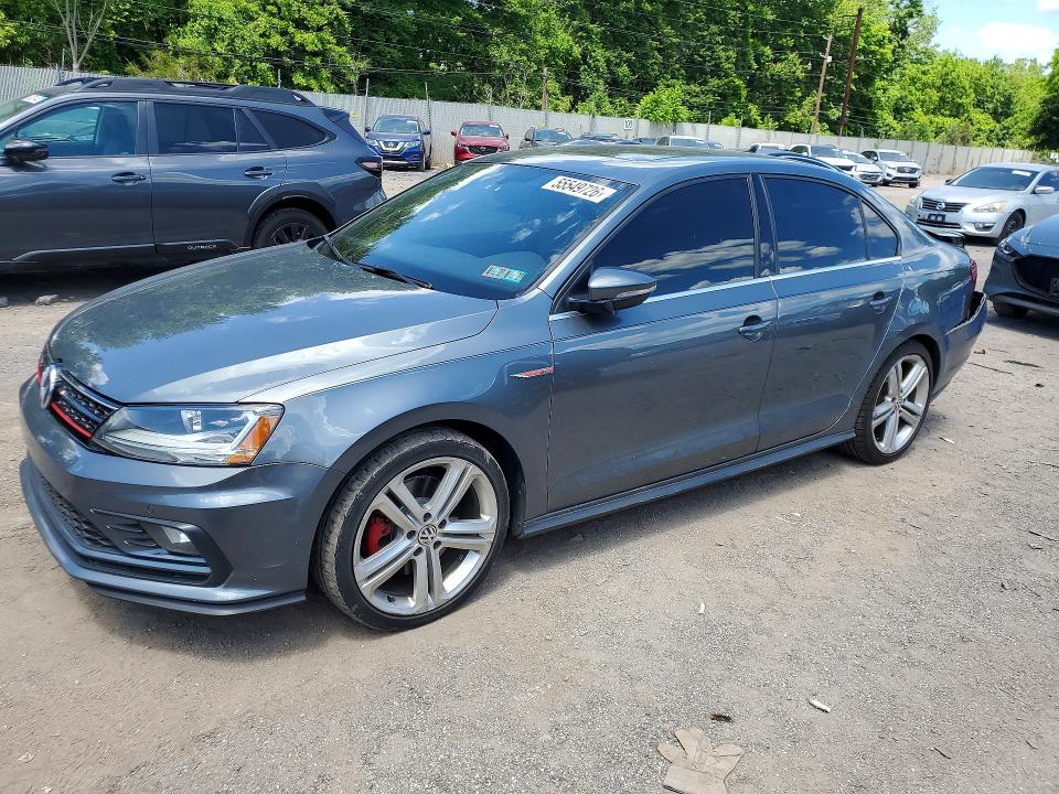 55549726 :رقم المزاد ، 3VW5T7AJ8HM320315 vin ، 2017 Volkswagen Jetta مزاد بيع