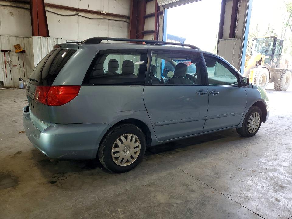 Продажа на аукционе авто 2010 Toyota Sienna, vin: 5TDKK4CCXAS342361, номер лота: 59062586