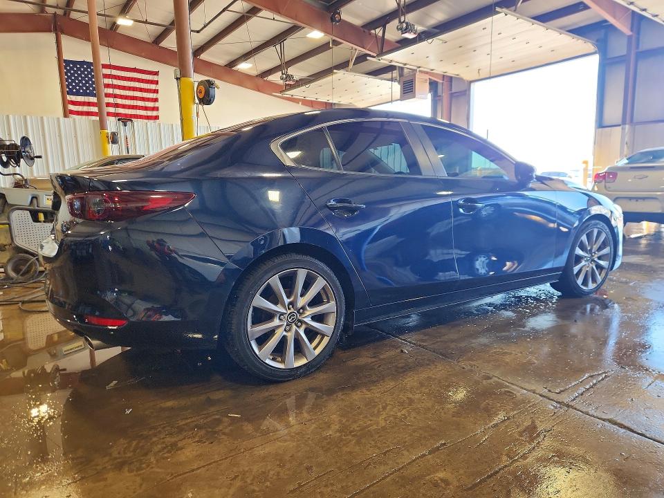 Продажа на аукционе авто 2020 Mazda 3, vin: 3MZBPACL1LM128956, номер лота: 55598476