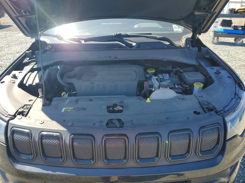 55795006 :رقم المزاد ، 3C4NJDBBXNT226226 vin ، 2022 Jeep Compass مزاد بيع