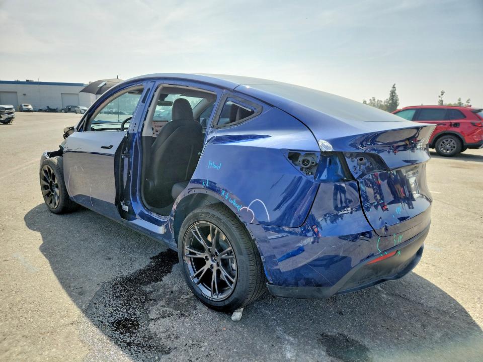 53393376 :رقم المزاد ، 7SAYGDEE9SF219007 vin ، 2025 Tesla Model Y مزاد بيع