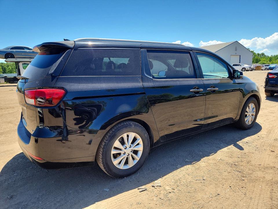 55836216 :رقم المزاد ، KNDMB5C1XF6068826 vin ، 2015 Kia Sedona مزاد بيع