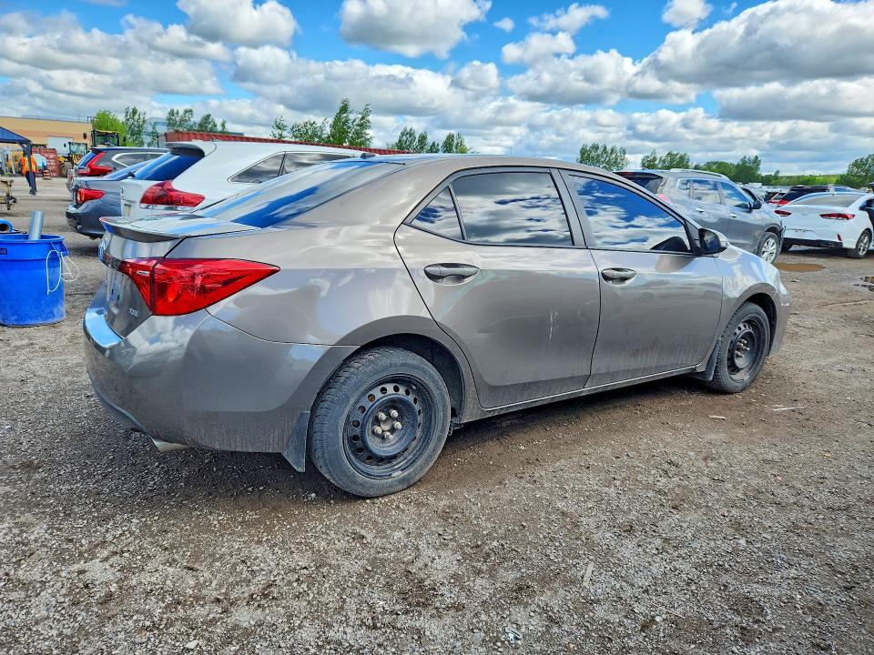 55550696 :رقم المزاد ، 2T1BURHE0HC894732 vin ، 2017 Toyota Corolla مزاد بيع