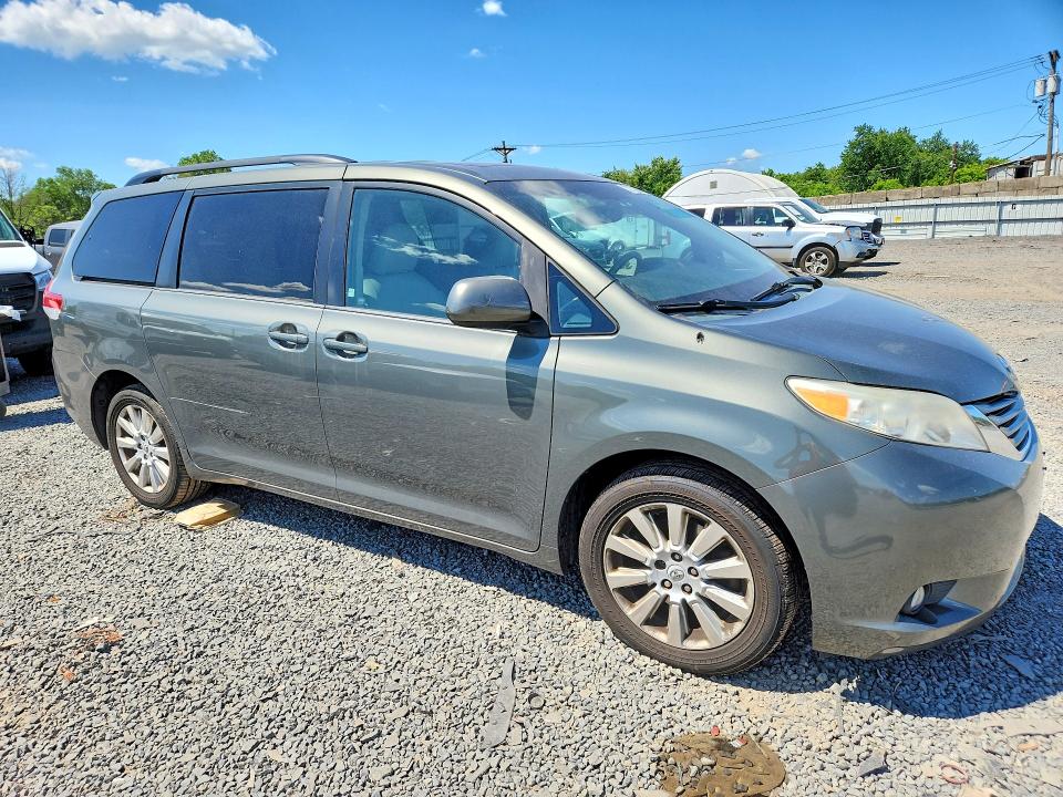 Aukcja sprzedaży 2012 Toyota Sienna, vin: 5TDDK3DC2CS044374, numer aukcji: 52732686