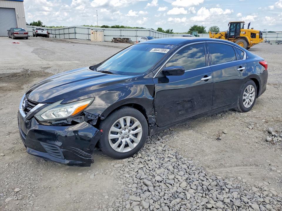 2017 Nissan Altima მანქანა იყიდება აუქციონზე, vin: 1N4AL3AP8HN345452, აუქციონის ნომერი: 56447006