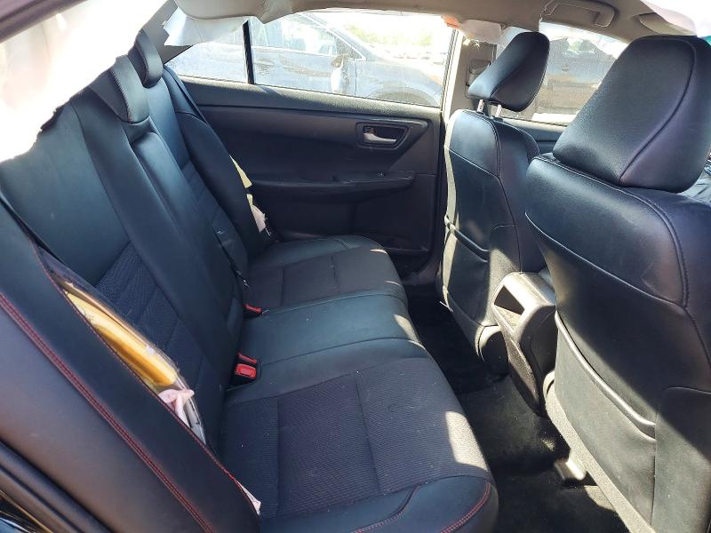 55898086 :رقم المزاد ، 4T1BF1FKXHU677644 vin ، 2017 Toyota Camry مزاد بيع