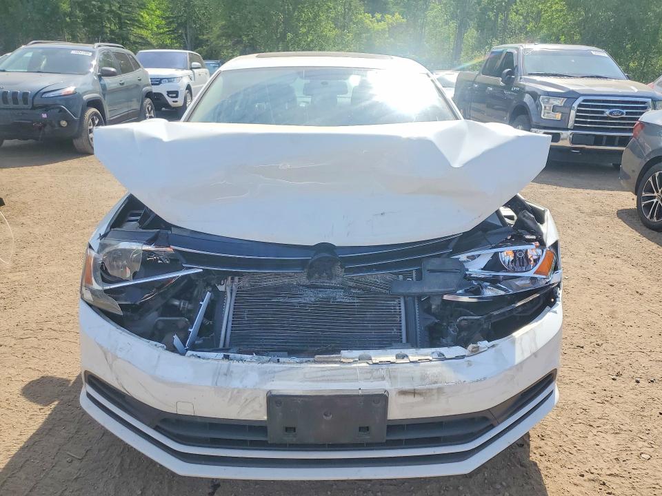 56137826 :رقم المزاد ، 3VW267AJ6GM213627 vin ، 2016 Volkswagen Jetta مزاد بيع