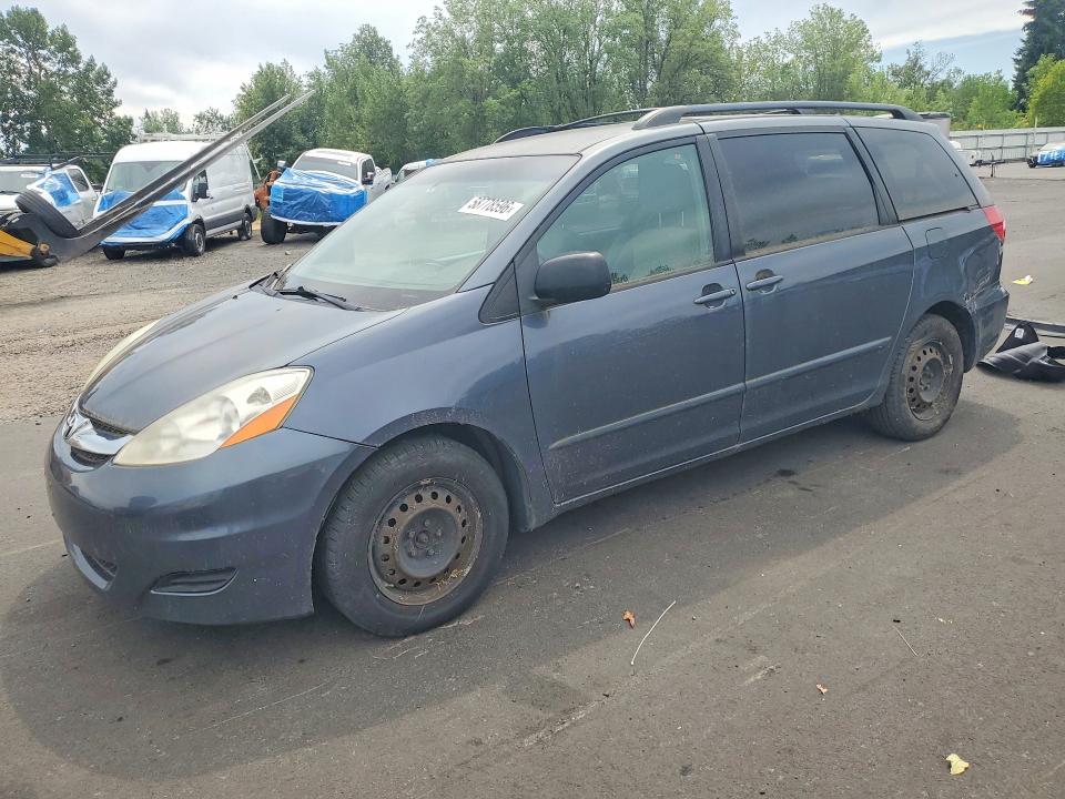 Продажа на аукционе авто 2010 Toyota Sienna, vin: 5TDKK4CC9AS305950, номер лота: 58778596