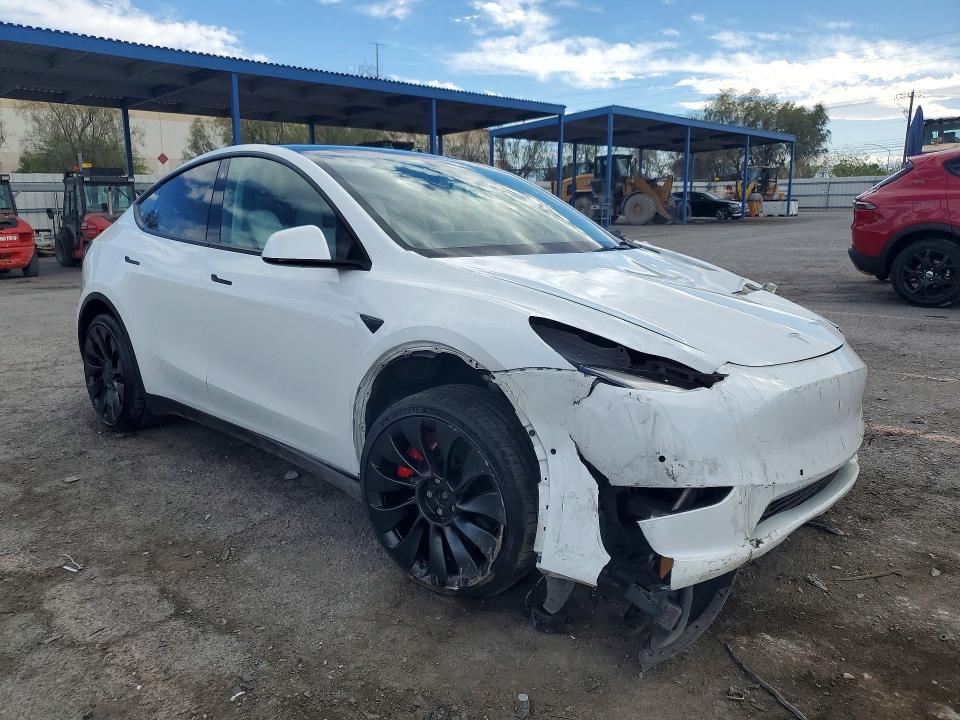 58926286 :رقم المزاد ، 7SAYGDEF8NF489990 vin ، 2022 Tesla Model Y مزاد بيع