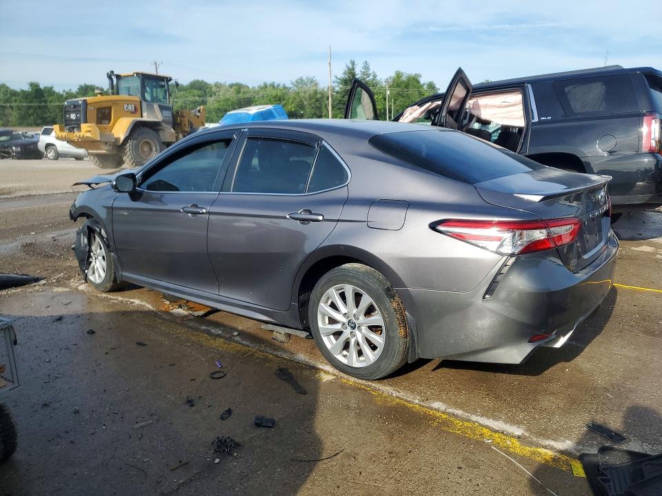 54686686 :رقم المزاد ، 4T1B11HK2KU794122 vin ، 2019 Toyota Camry مزاد بيع