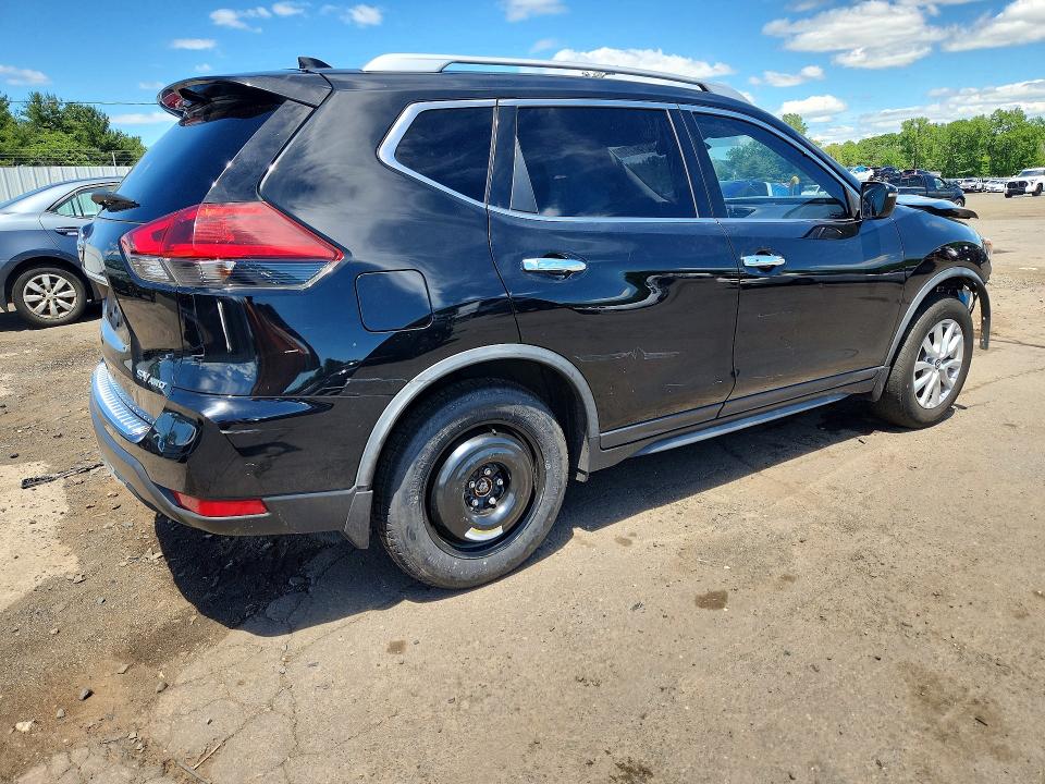 56758146 :رقم المزاد ، JN8AT2MV8JW340948 vin ، 2018 Nissan Rogue مزاد بيع