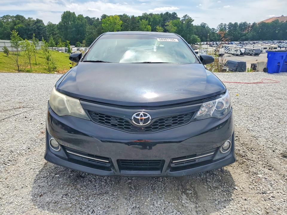 58907106 :رقم المزاد ، 4T1BF1FKXDU678013 vin ، 2013 Toyota Camry مزاد بيع