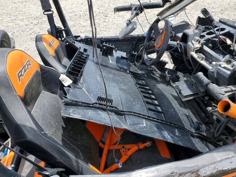 85606685 :رقم المزاد ، 3NSVFE920JF945702 vin ، 2018 Pola Rzr Xp مزاد بيع