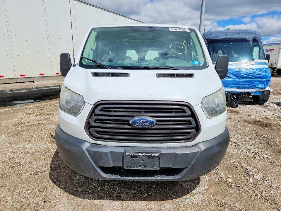 2015 Ford Transit მანქანა იყიდება აუქციონზე, vin: 1FTNE2YM4FKA32263, აუქციონის ნომერი: 52687696