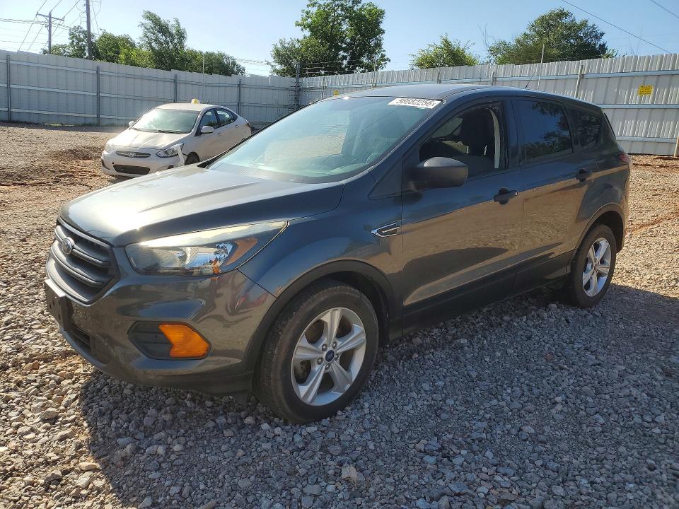 2018 Ford Escape მანქანა იყიდება აუქციონზე, vin: 1FMCU0F70JUA91217, აუქციონის ნომერი: 56682256