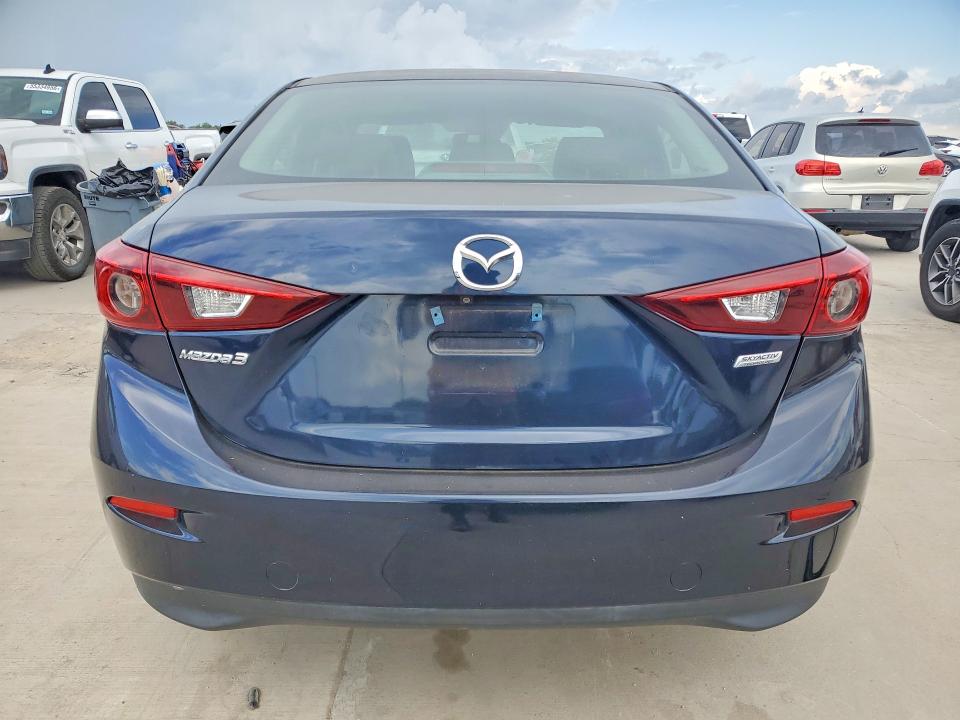 Продажа на аукционе авто 2018 Mazda 3, vin: 3MZBN1U71JM179376, номер лота: 55670956