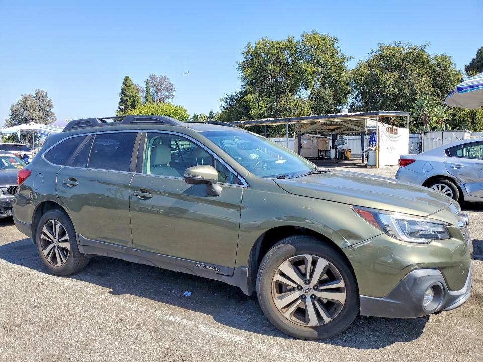 Продаж на аукціоні авто 2018 Subaru Outback, vin: 4S4BSANC0J3274452, номер лоту: 55973096