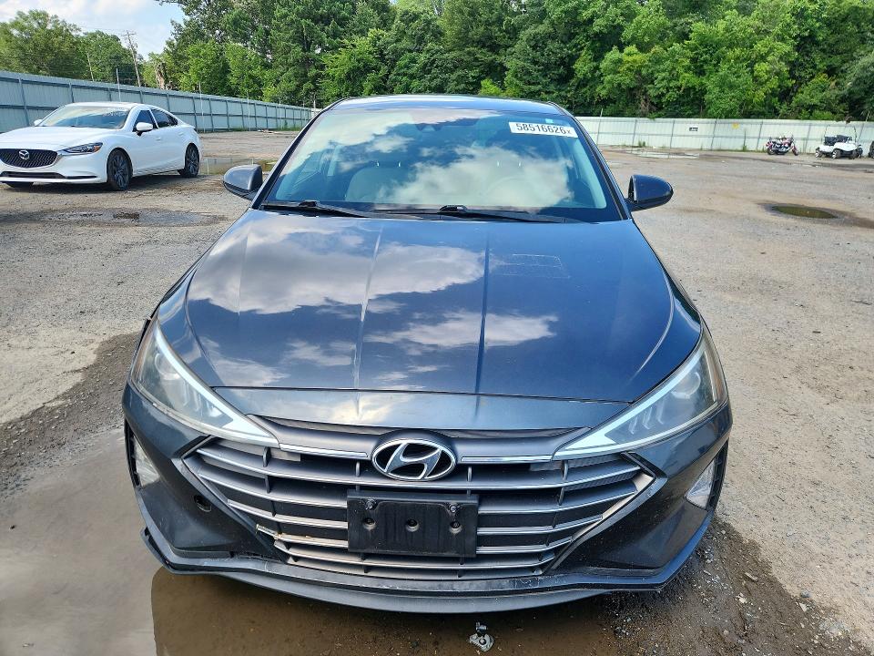 2020 Hyundai Elantra მანქანა იყიდება აუქციონზე, vin: 5NPD84LF5LH586770, აუქციონის ნომერი: 58516626