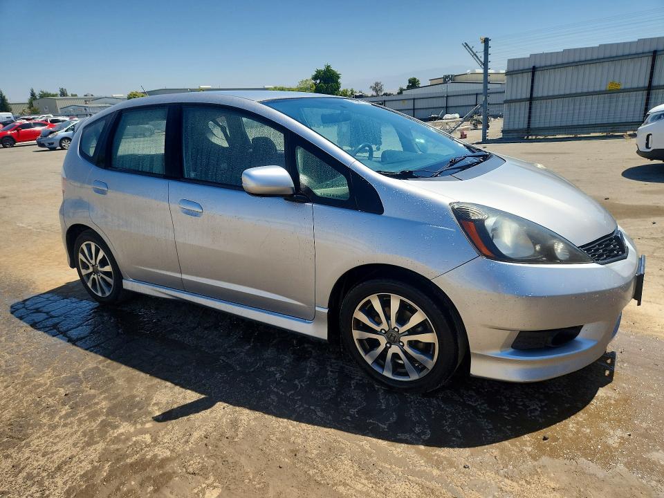 Продаж на аукціоні авто 2013 Honda Fit, vin: JHMGE8H56DC013109, номер лоту: 55628286