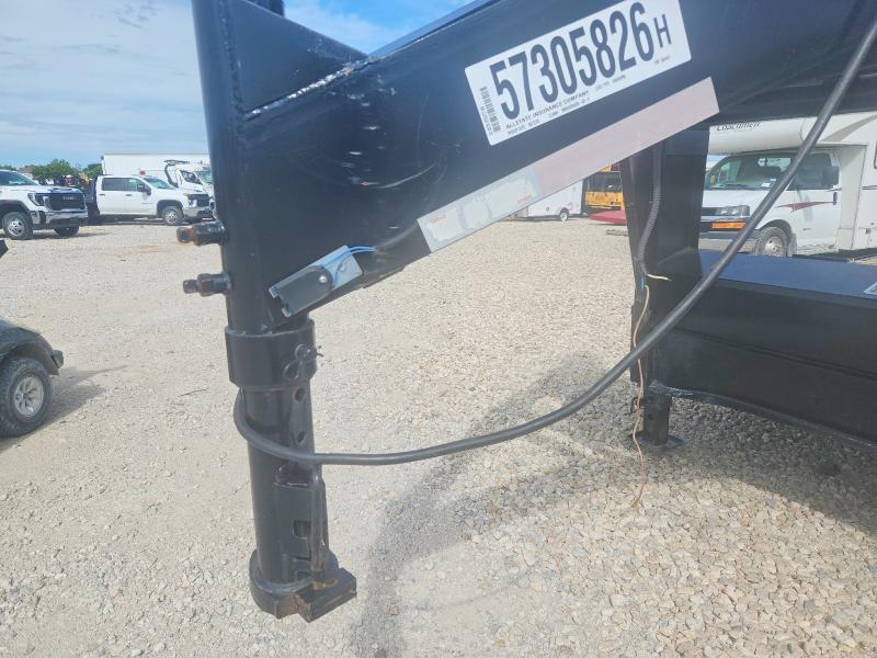 57305826 :رقم المزاد ، 17YGA3226NB084441 vin ، 2022 Other Utility مزاد بيع
