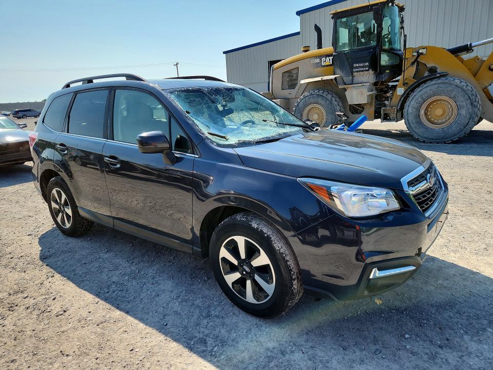 2018 Subaru Forester მანქანა იყიდება აუქციონზე, vin: JF2SJALC3JH445211, აუქციონის ნომერი: 58986886