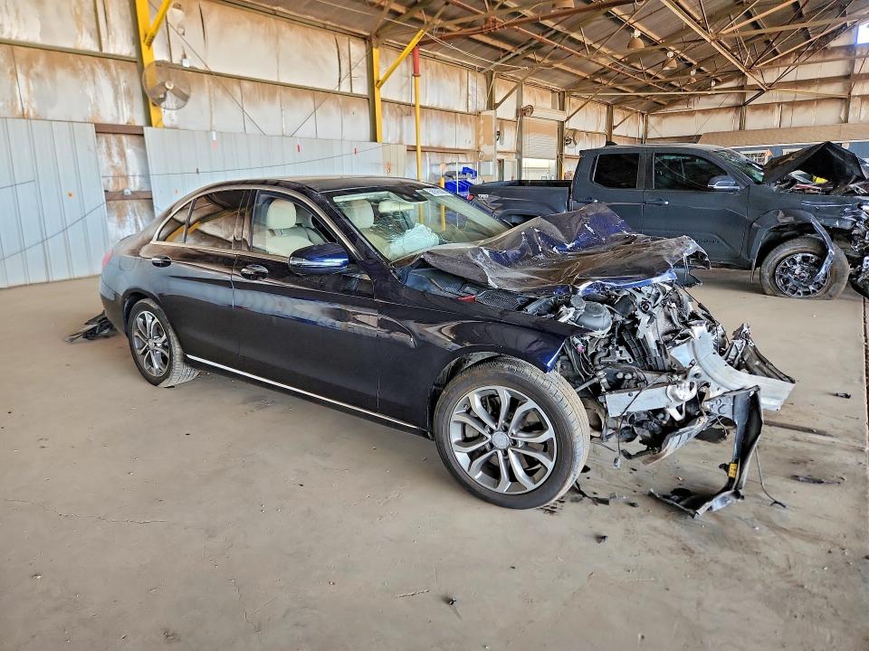 58845886 :رقم المزاد ، 55SWF4KB1GU133794 vin ، 2016 Mercedes-benz C مزاد بيع