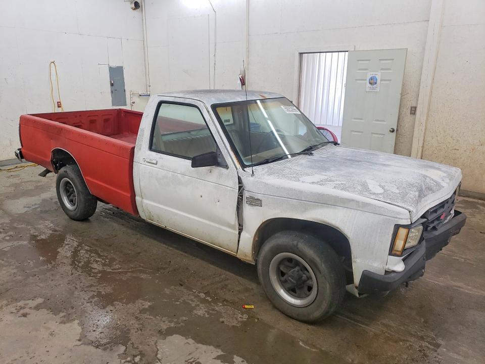 1988 Chevrolet S Truck მანქანა იყიდება აუქციონზე, vin: 1GBCS14R0J2194383, აუქციონის ნომერი: 59253996