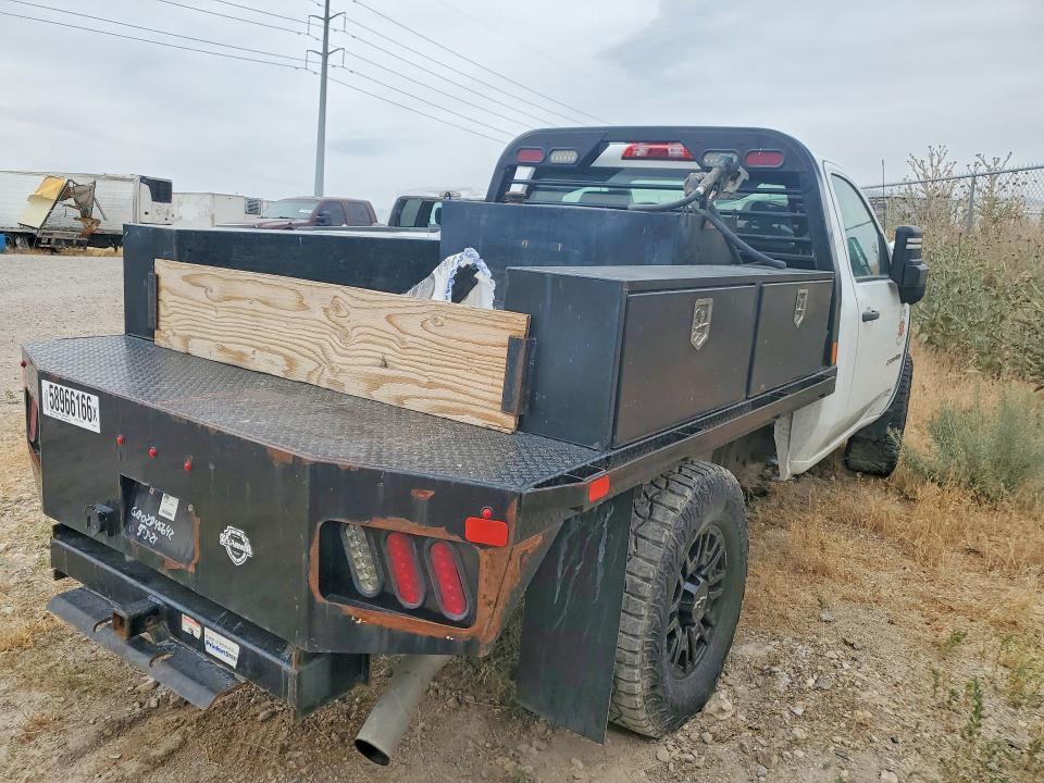 58966166 :رقم المزاد ، 1GB3YLE71MF230599 vin ، 2021 Chevrolet Silverado مزاد بيع