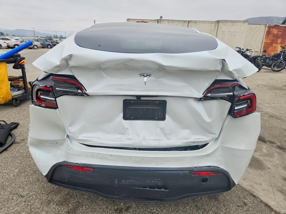 2024 Tesla Model Y მანქანა იყიდება აუქციონზე, vin: 7SAYGDED5RF096128, აუქციონის ნომერი: 59185036