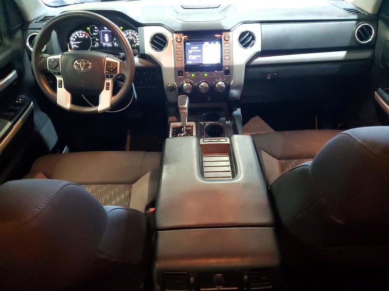 55428336 :رقم المزاد ، 5TFDW5F11JX775414 vin ، 2018 Toyota Tundra مزاد بيع