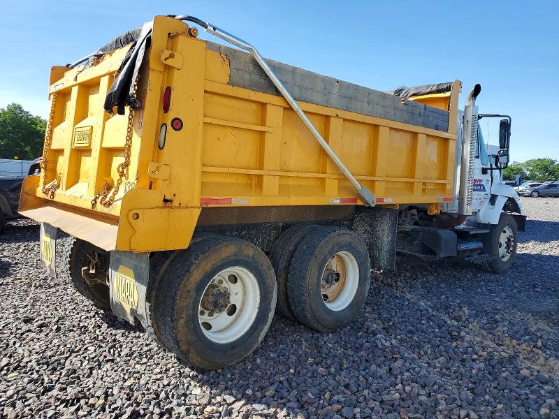 55494116 :رقم المزاد ، 1HTWGAAR54J084618 vin ، 2004 International 7400 مزاد بيع