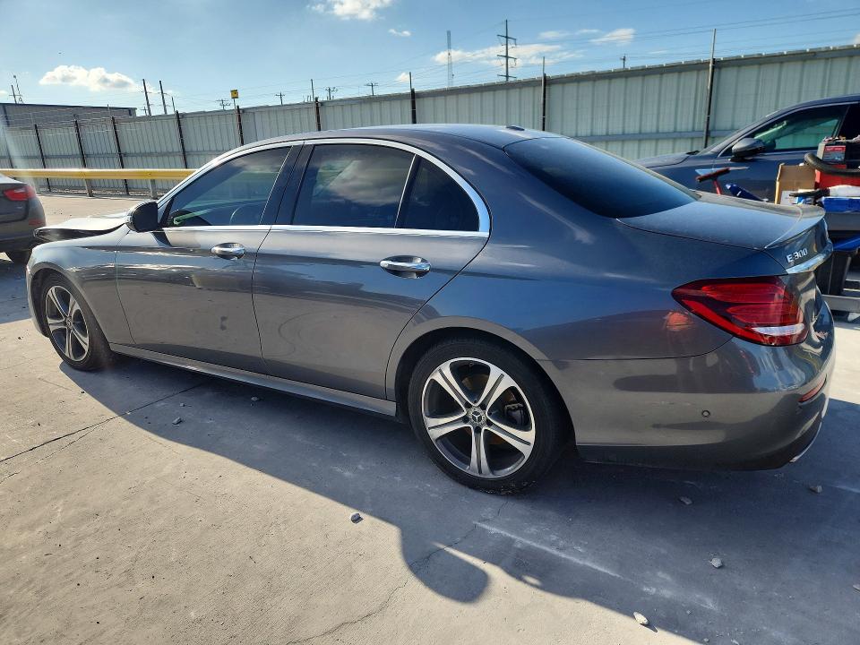 2018 Mercedes-benz E მანქანა იყიდება აუქციონზე, vin: WDDZF4JB3JA310500, აუქციონის ნომერი: 54343716