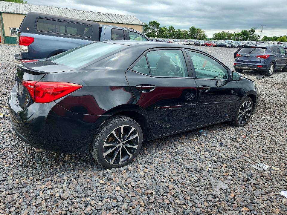 56708556 :رقم المزاد ، 2T1BURHE1JC051953 vin ، 2018 Toyota Corolla مزاد بيع