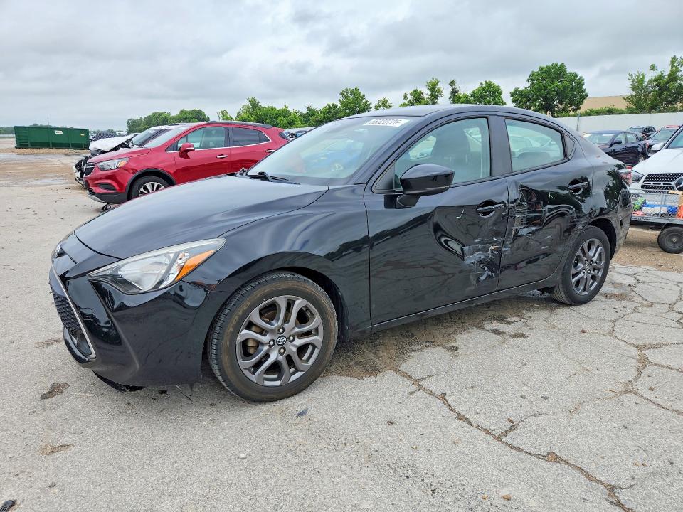 56323726 :رقم المزاد ، 3MYDLBYV3KY523754 vin ، 2019 Toyota Yaris مزاد بيع