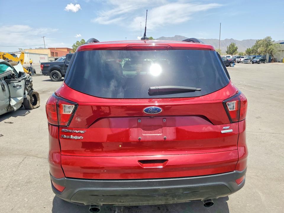 57924836 :رقم المزاد ، 1FMCU0GD4KUC52562 vin ، 2019 Ford Escape مزاد بيع