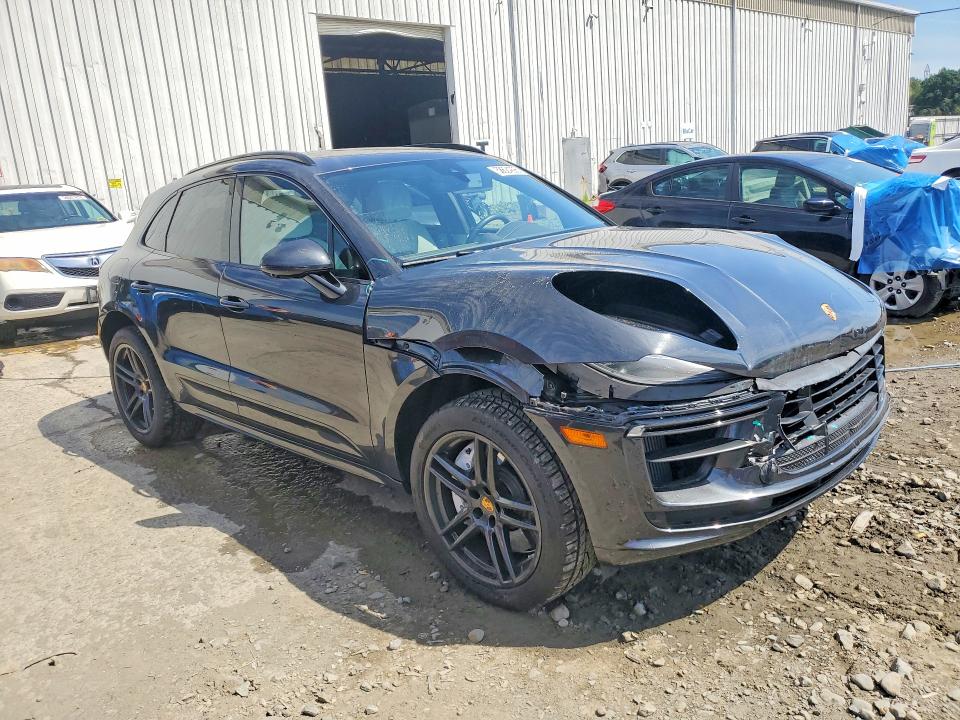 58624296 :رقم المزاد ، WP1AF2A5XMLB60544 vin ، 2021 Porsche Macan مزاد بيع
