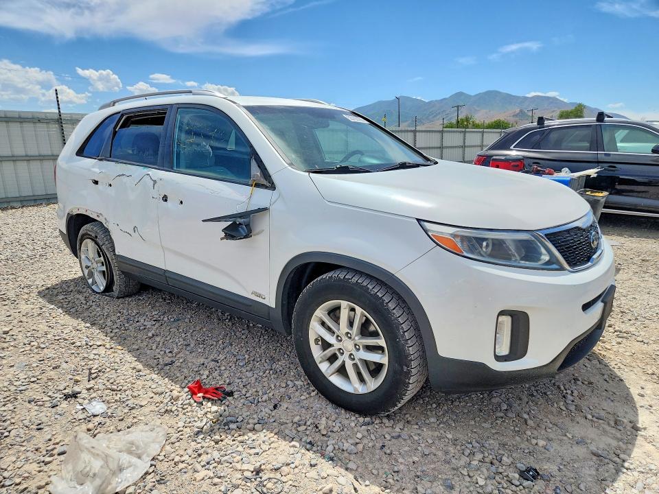 55792766 :رقم المزاد ، 5XYKTCA67FG597381 vin ، 2015 Kia Sorento مزاد بيع