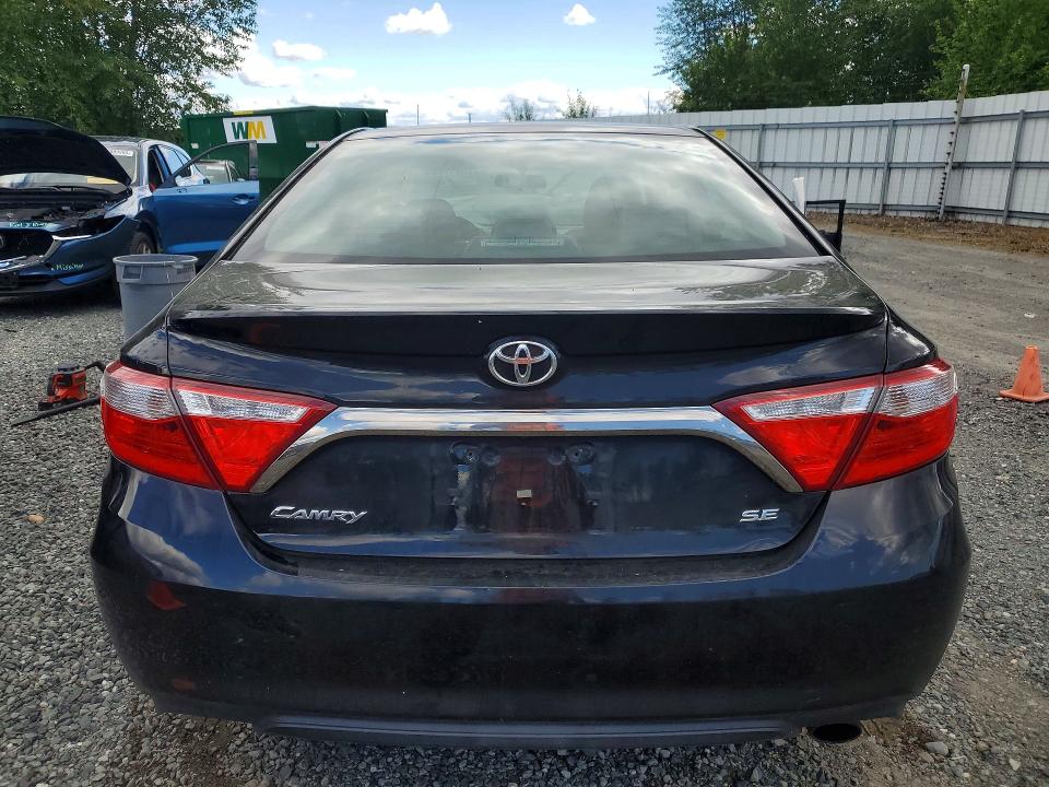 56174996 :رقم المزاد ، 4T1BF1FK2HU286066 vin ، 2017 Toyota Camry مزاد بيع