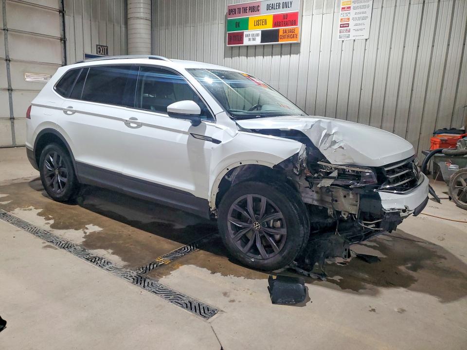 Продажа на аукционе авто 2024 Volkswagen Tiguan, vin: 3VV2B7AX3RM032928, номер лота: 57684516