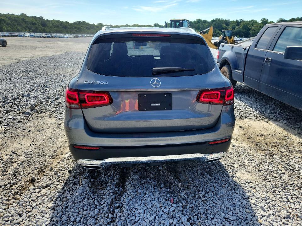 58701456 :رقم المزاد ، W1N0G8DB2MV263436 vin ، 2021 Mercedes-benz Glc مزاد بيع