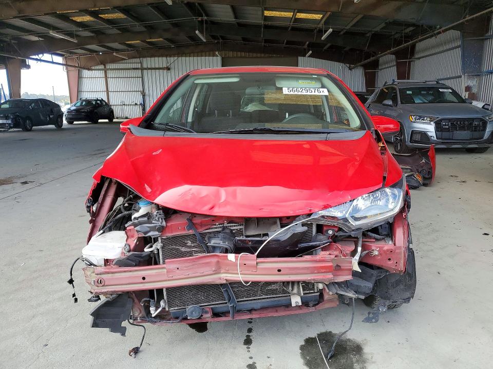 56629576 :رقم المزاد ، 3HGGK5H86FM739011 vin ، 2015 Honda Fit مزاد بيع