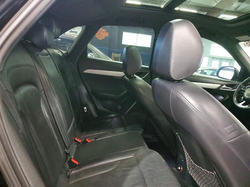 55494546 :رقم المزاد ، WA1ECCFS6JR027170 vin ، 2018 Audi Q3 مزاد بيع