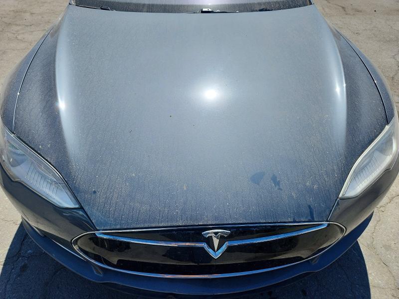 Продажа на аукционе авто 2013 Tesla Model S, vin: 5YJSA1DNXDFP05607, номер лота: 56933216