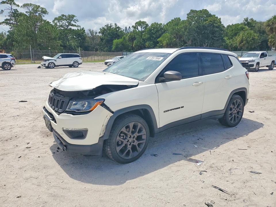 57897996 :رقم المزاد ، 3C4NJCEBXMT531620 vin ، 2021 Jeep Compass مزاد بيع