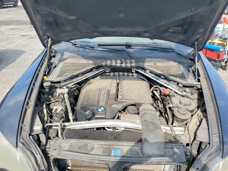 85984135 :رقم المزاد ، 5UXZV4C50BL408702 vin ، 2011 Bmw X5 مزاد بيع