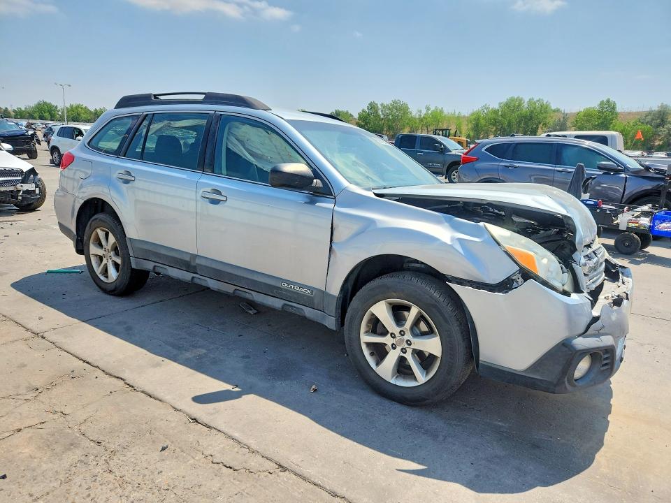 58616576 :رقم المزاد ، 4S4BRBAC0E3200509 vin ، 2014 Subaru Outback مزاد بيع