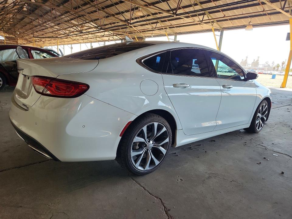 57608486 :رقم المزاد ، 1C3CCCCG5FN565438 vin ، 2015 Chrysler 200 مزاد بيع