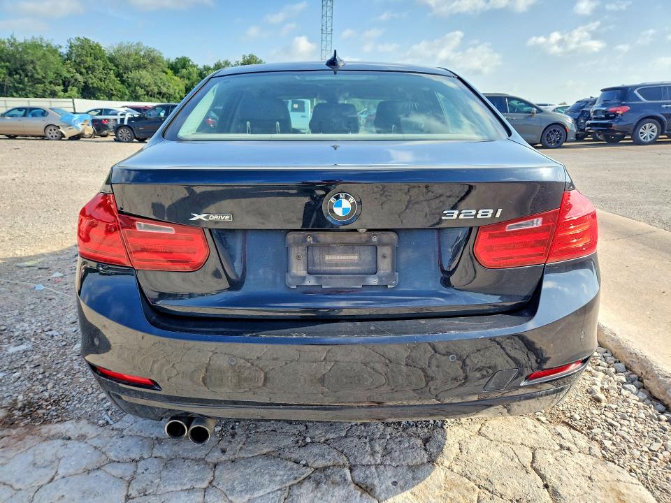 55949666 :رقم المزاد ، WBA3B5G5XENS06536 vin ، 2014 Bmw 328 مزاد بيع