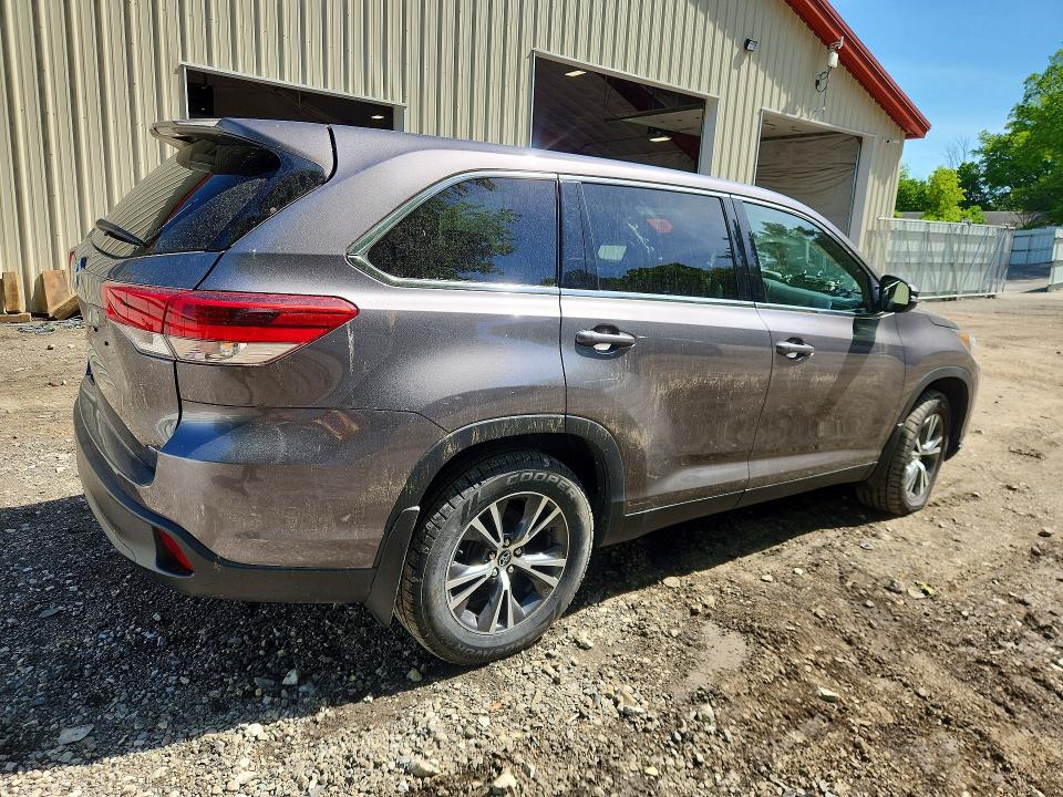 2019 Toyota Highlander მანქანა იყიდება აუქციონზე, vin: 5TDBZRFH1KS722495, აუქციონის ნომერი: 56312426