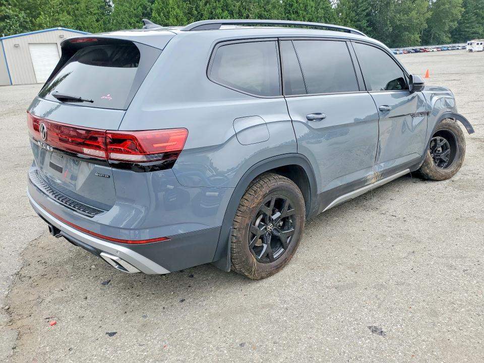 85986865 :رقم المزاد ، 1V2CR2CA3SC513973 vin ، 2025 Volkswagen Atlas مزاد بيع